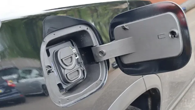 Vehicle Thumbnail 61