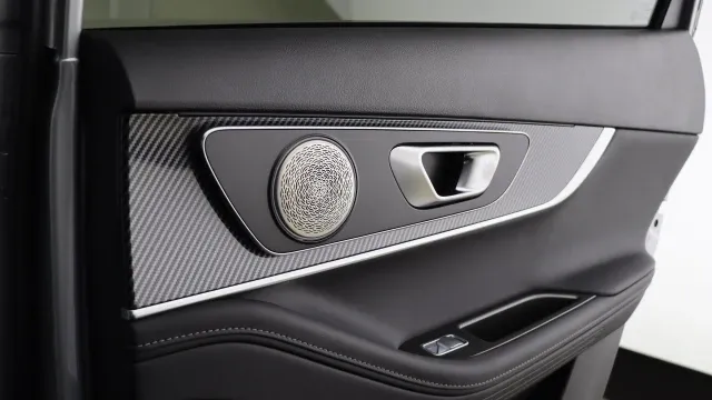 Vehicle Thumbnail 43