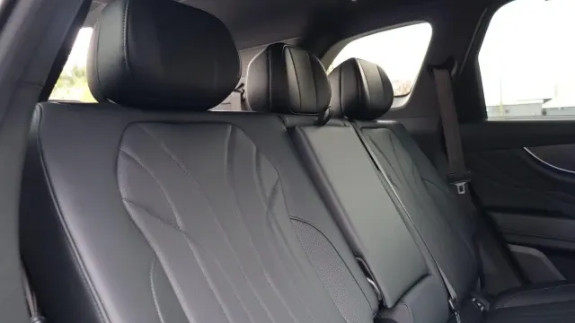 Vehicle Thumbnail 15
