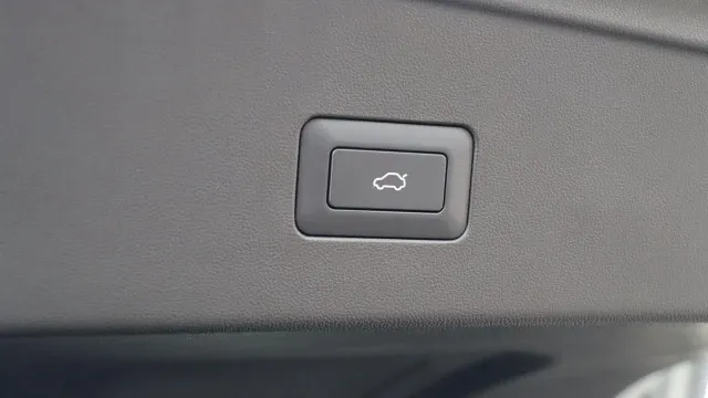 Vehicle Thumbnail 34