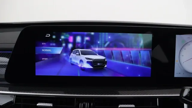 Vehicle Thumbnail 38