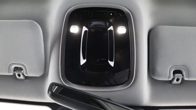 Vehicle Thumbnail 61