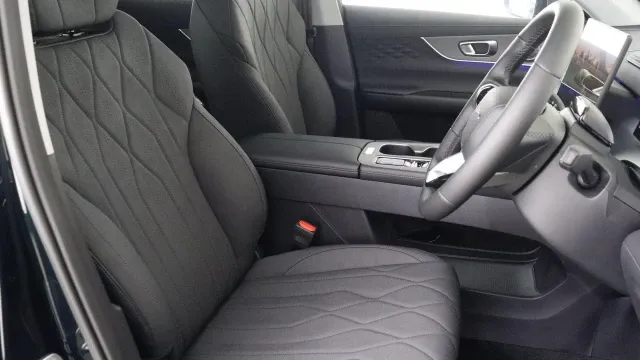 Vehicle Thumbnail 10