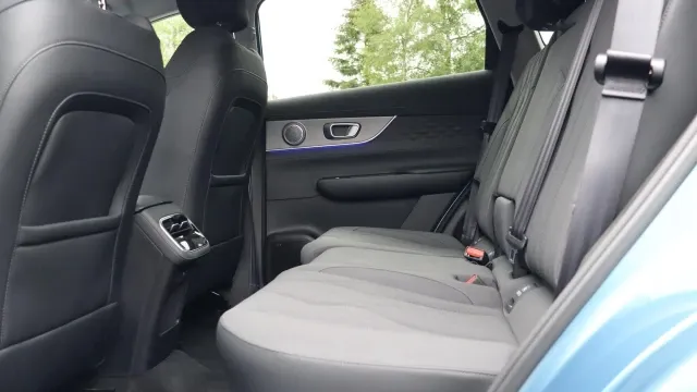 Vehicle Thumbnail 11