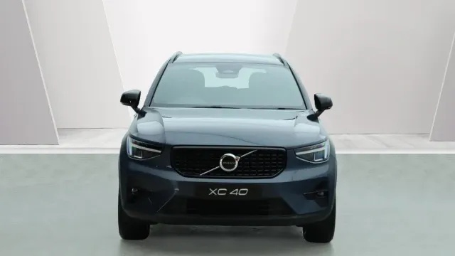 Vehicle Thumbnail 8