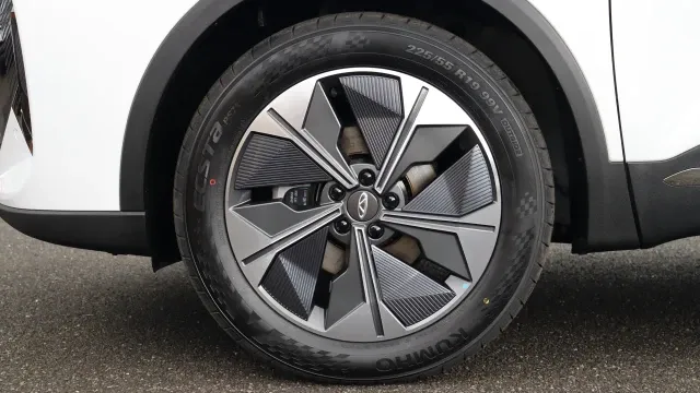 Vehicle Thumbnail 17