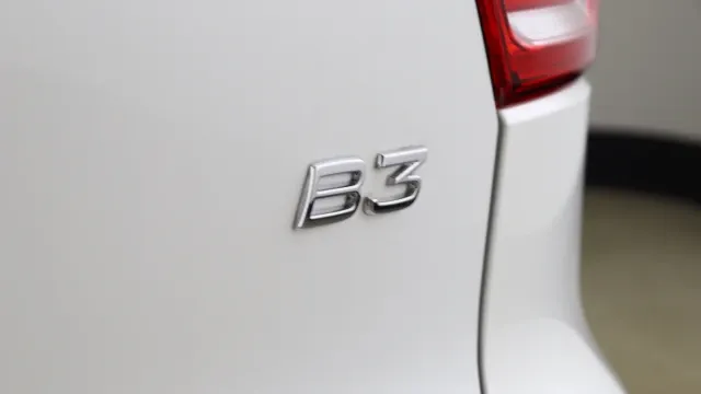 Vehicle Thumbnail 16