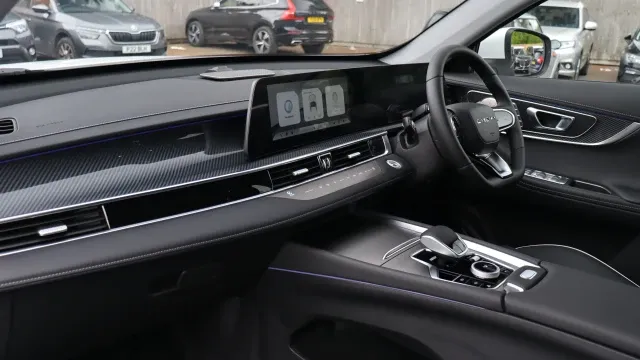 Vehicle Thumbnail 27
