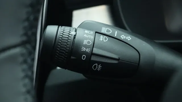 Vehicle Thumbnail 18