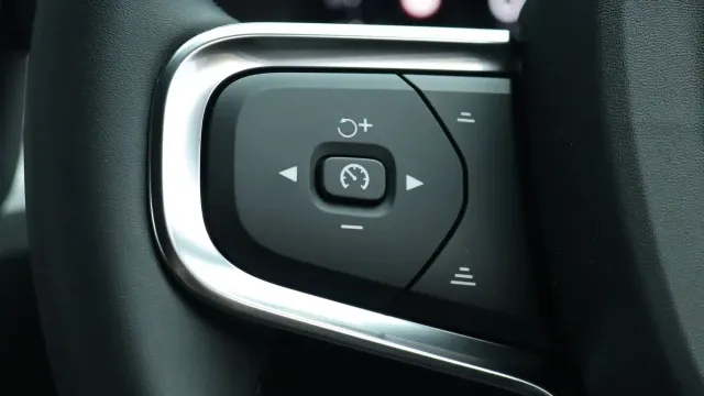 Vehicle Thumbnail 19