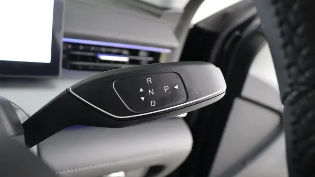 Vehicle Thumbnail 43