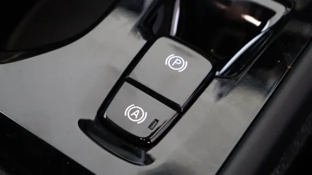 Vehicle Thumbnail 27