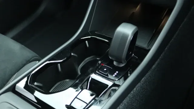 Vehicle Thumbnail 23