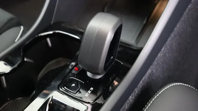 Vehicle Thumbnail 28
