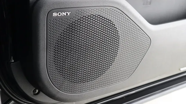 Vehicle Thumbnail 53