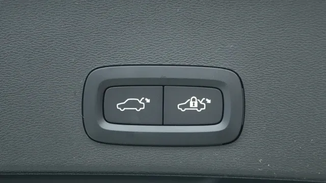 Vehicle Thumbnail 29