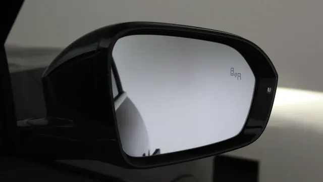 Vehicle Thumbnail 67