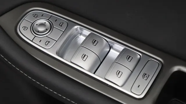 Vehicle Thumbnail 47