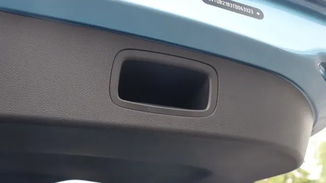 Vehicle Thumbnail 70