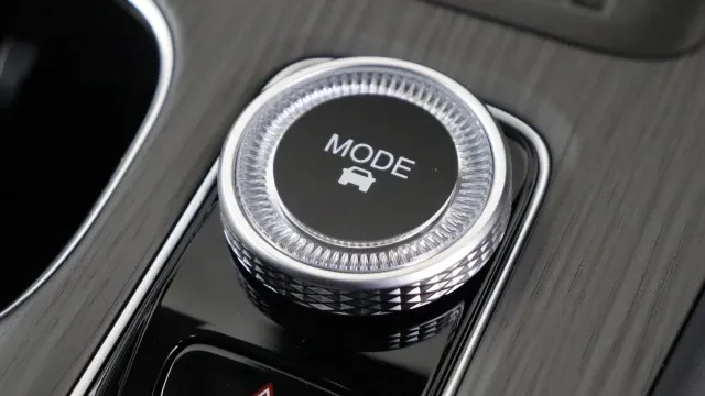 Vehicle Thumbnail 19
