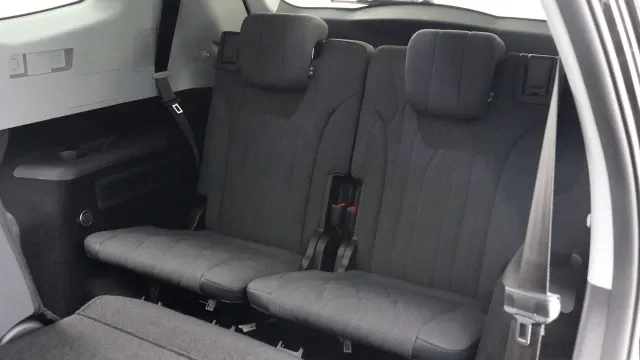 Vehicle Thumbnail 81