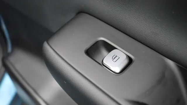 Vehicle Thumbnail 82