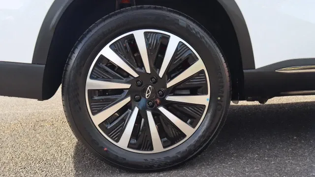 Vehicle Thumbnail 23