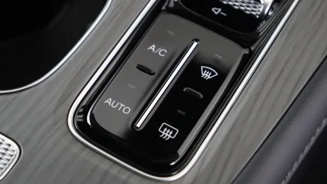 Vehicle Thumbnail 46