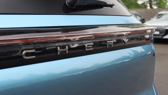 Vehicle Thumbnail 65