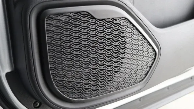 Vehicle Thumbnail 48