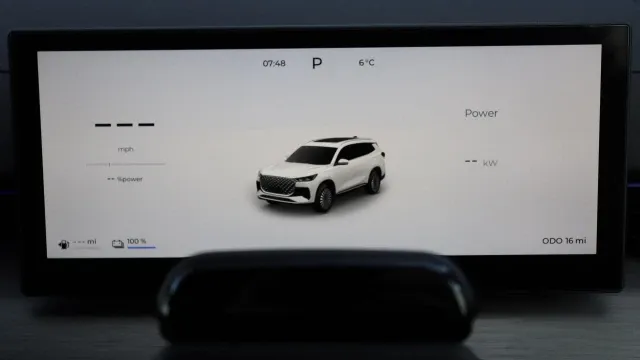 Vehicle Thumbnail 11