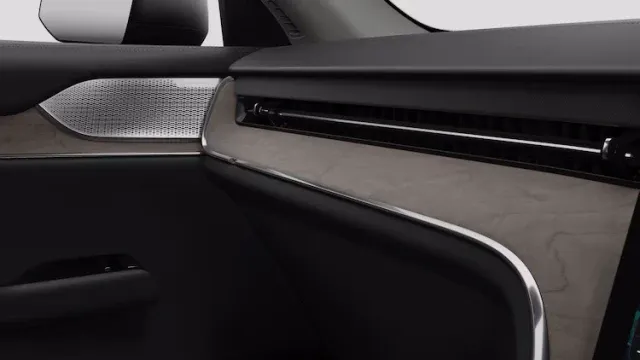 Vehicle Thumbnail 4