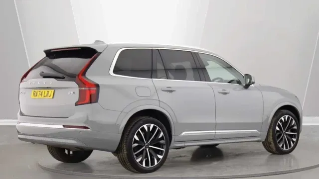 Vehicle Thumbnail 12