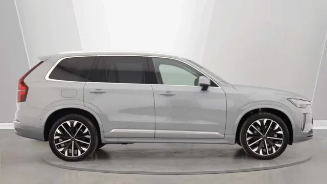 Vehicle Thumbnail 23