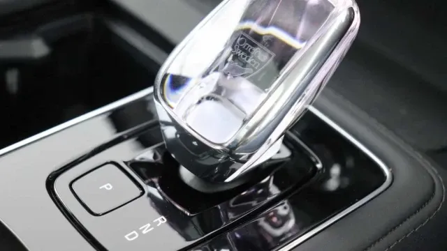Vehicle Thumbnail 28