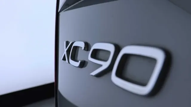 Vehicle Thumbnail 35