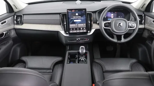 Vehicle Thumbnail 43