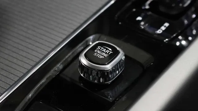Vehicle Thumbnail 18