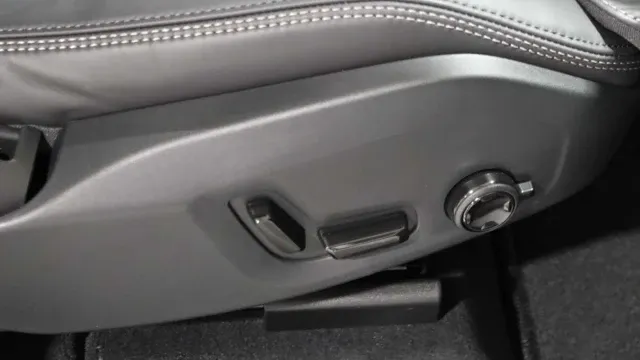 Vehicle Thumbnail 30