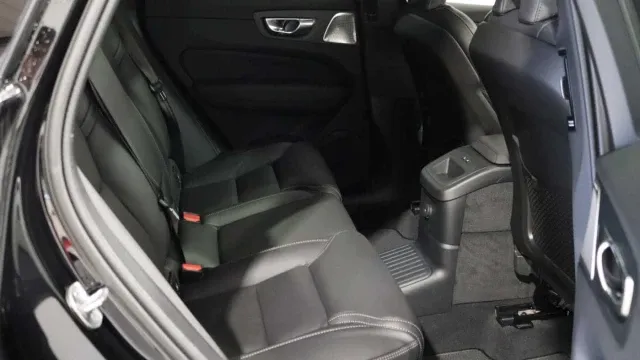 Vehicle Thumbnail 35
