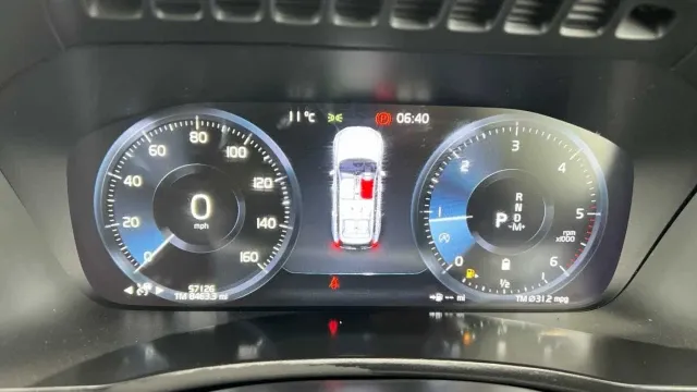 Vehicle Thumbnail 11