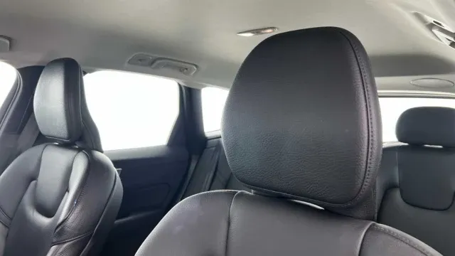Vehicle Thumbnail 3