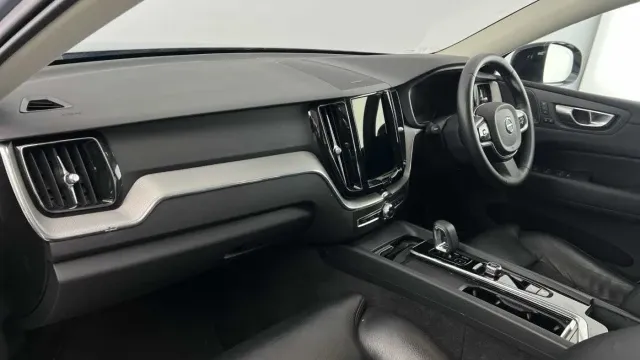 Vehicle Thumbnail 8