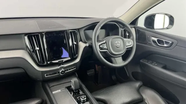 Vehicle Thumbnail 10