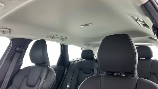 Vehicle Thumbnail 3