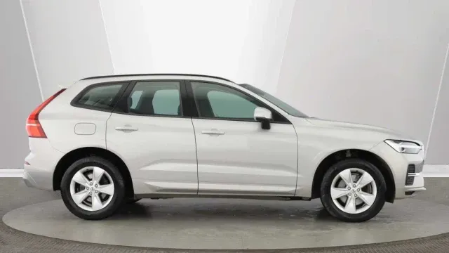 Vehicle Thumbnail 4