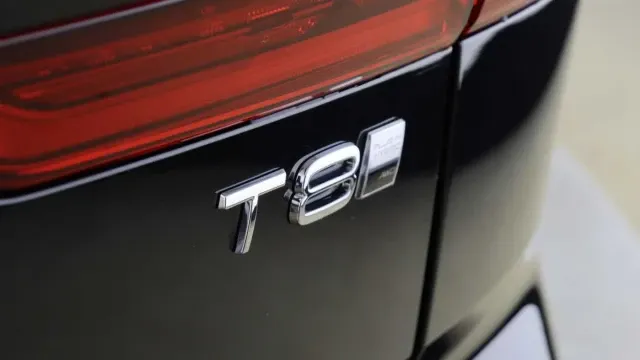 Vehicle Thumbnail 13