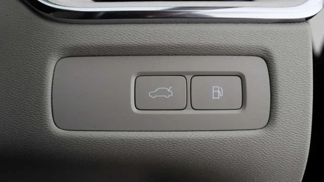 Vehicle Thumbnail 21