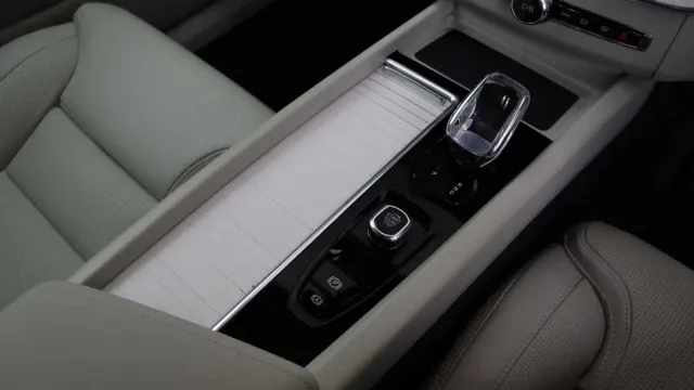 Vehicle Thumbnail 22