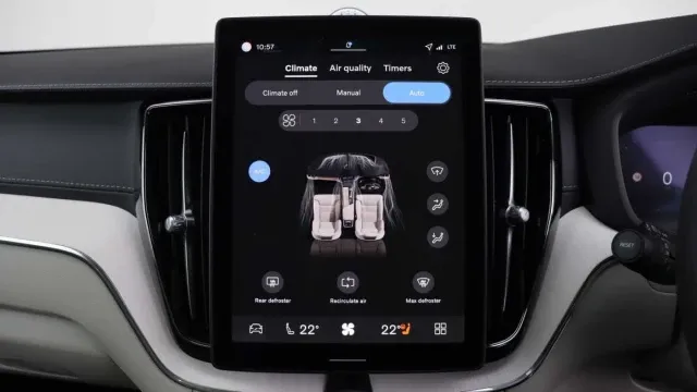 Vehicle Thumbnail 40